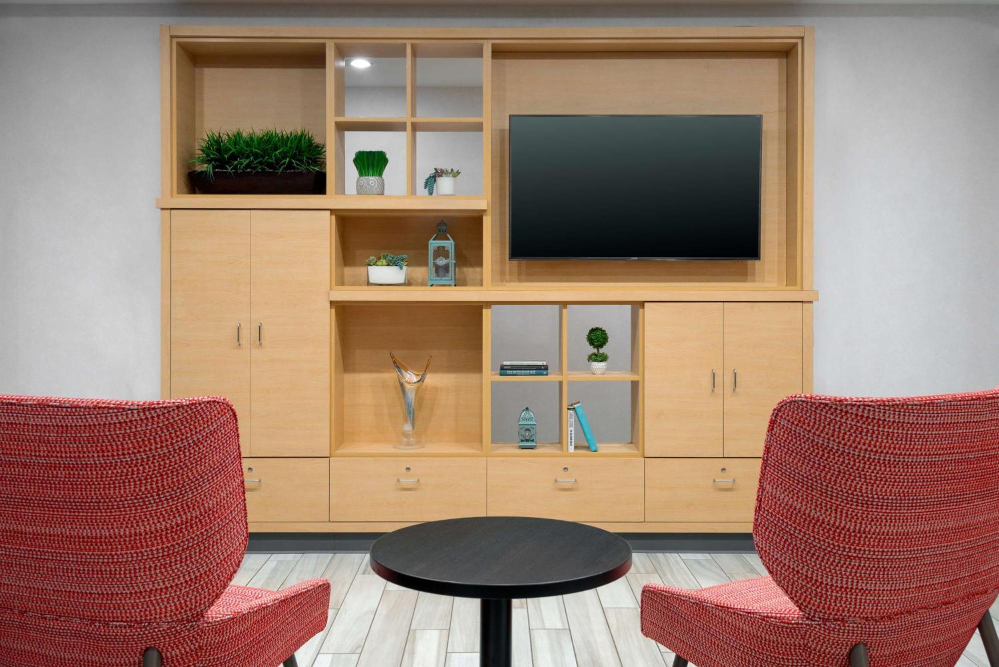 Home2 Suites By Hilton Buffalo Airport/ Galleria Mall Чиктовага Экстерьер фото